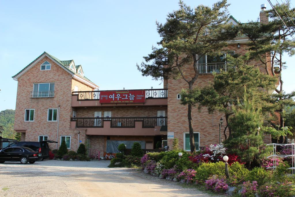 Yeowoogneul Pension Chuncheon Exterior foto