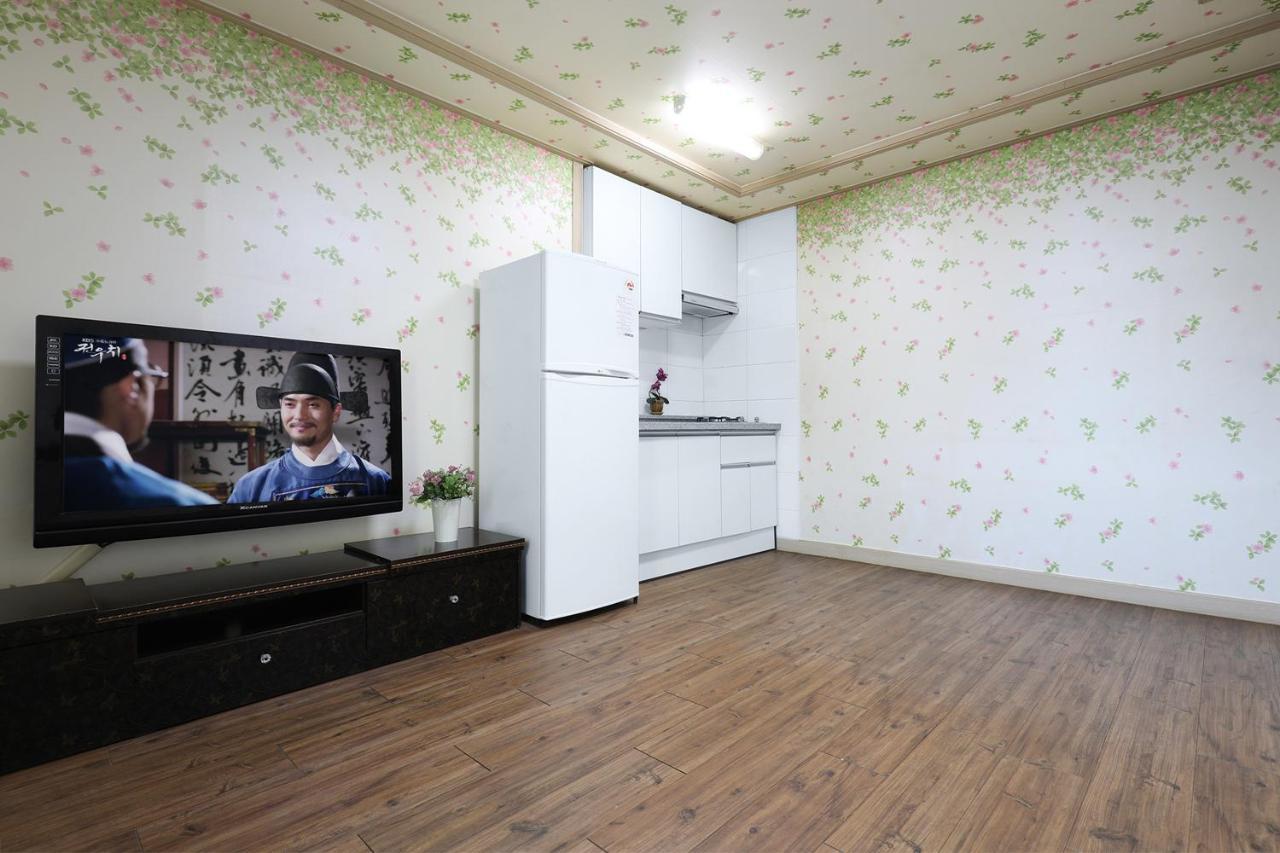Yeowoogneul Pension Chuncheon Exterior foto