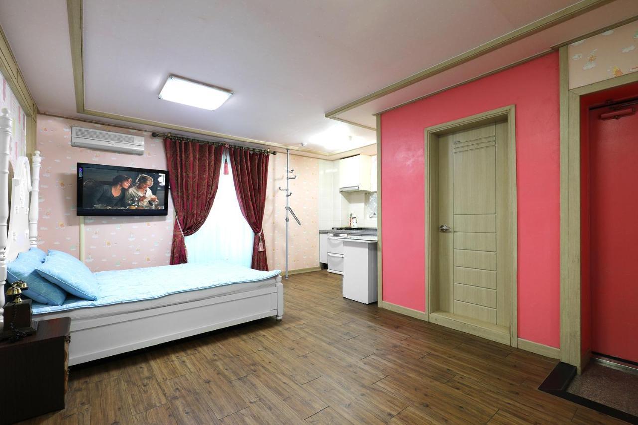 Yeowoogneul Pension Chuncheon Exterior foto